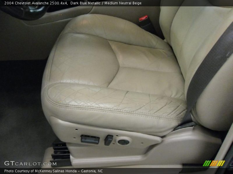 Dark Blue Metallic / Medium Neutral Beige 2004 Chevrolet Avalanche 2500 4x4