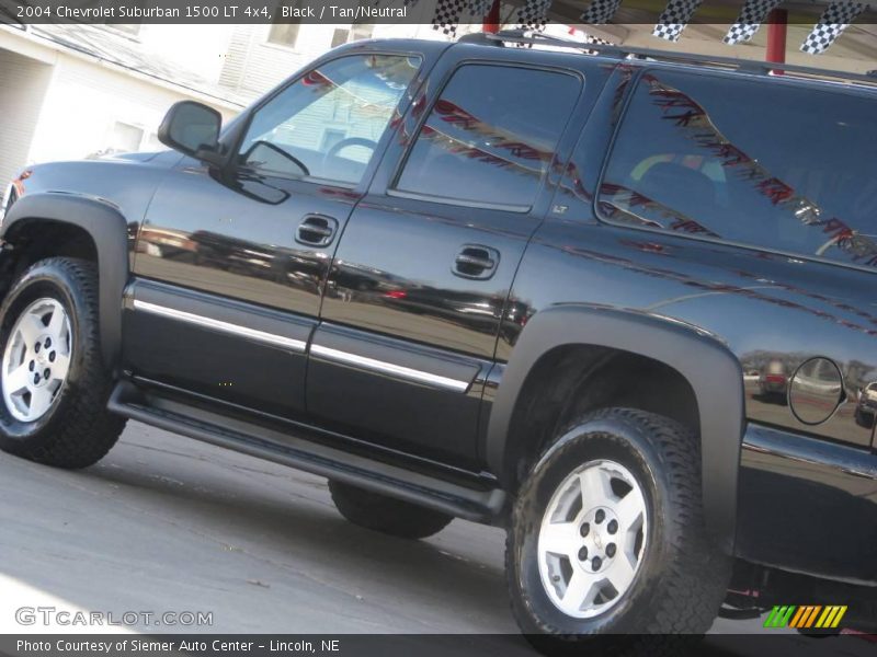 Black / Tan/Neutral 2004 Chevrolet Suburban 1500 LT 4x4