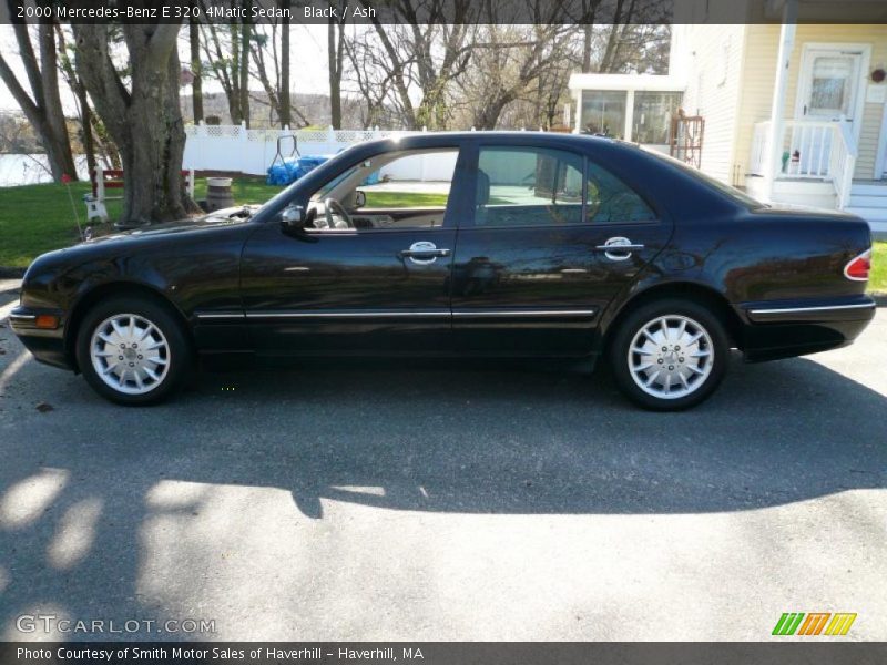 Black / Ash 2000 Mercedes-Benz E 320 4Matic Sedan