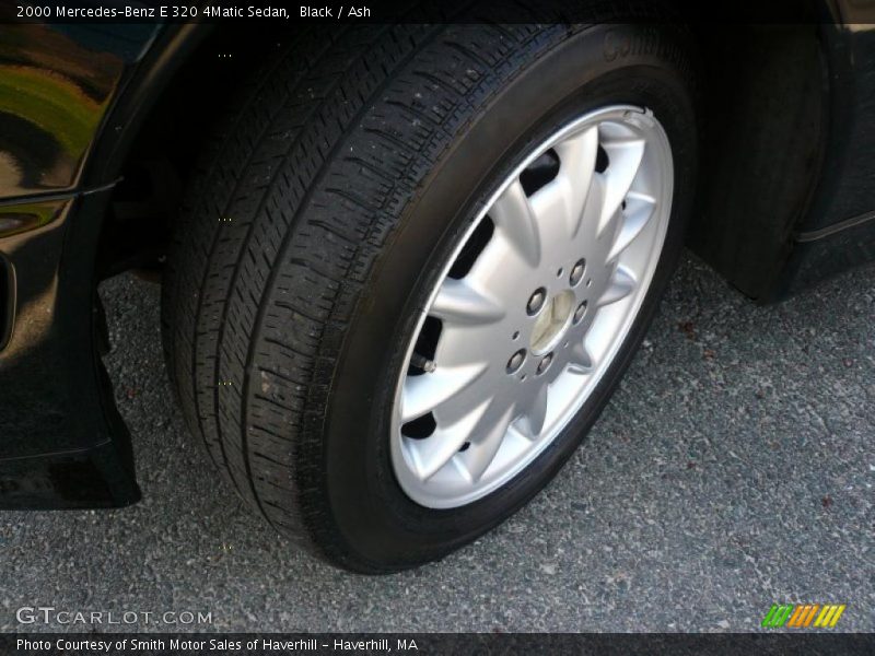 Black / Ash 2000 Mercedes-Benz E 320 4Matic Sedan