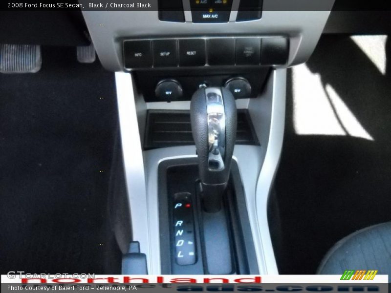 Black / Charcoal Black 2008 Ford Focus SE Sedan