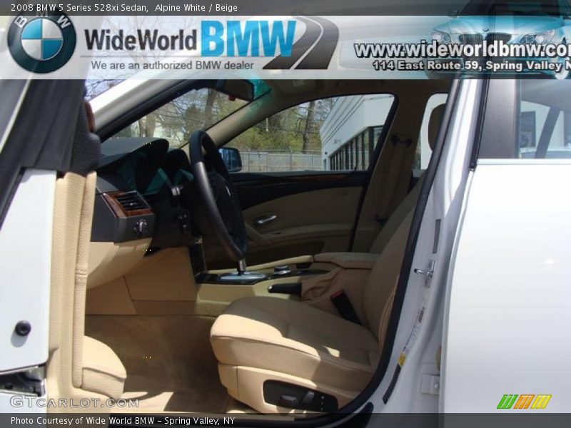 Alpine White / Beige 2008 BMW 5 Series 528xi Sedan