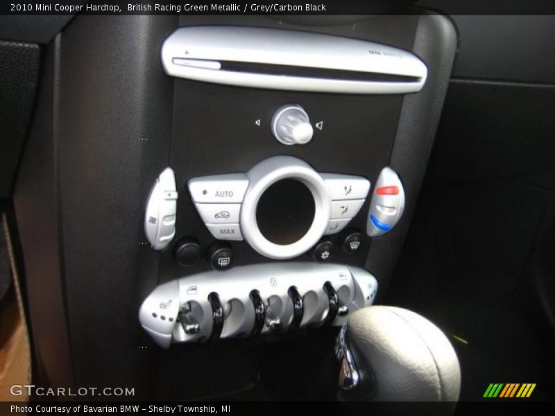 British Racing Green Metallic / Grey/Carbon Black 2010 Mini Cooper Hardtop