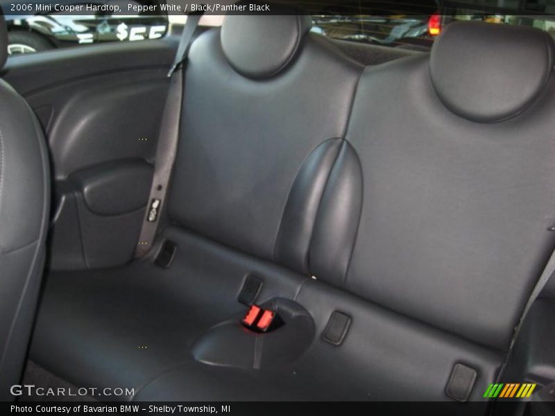 Pepper White / Black/Panther Black 2006 Mini Cooper Hardtop