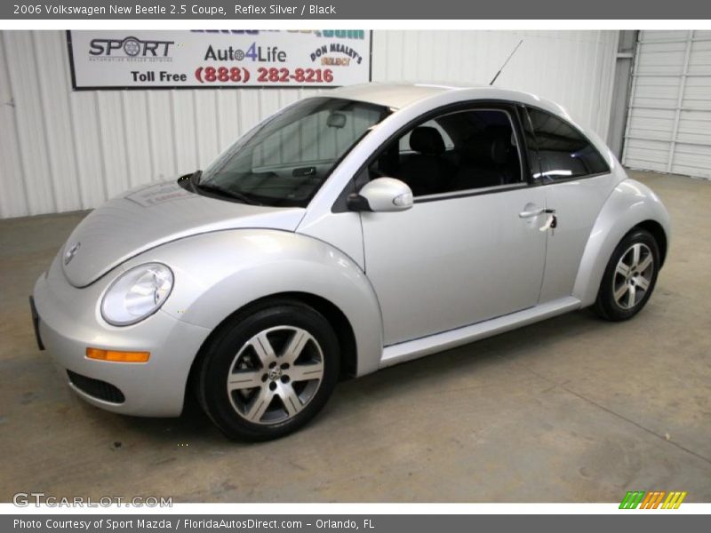 Reflex Silver / Black 2006 Volkswagen New Beetle 2.5 Coupe