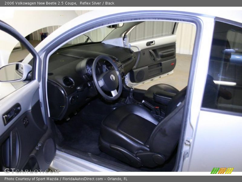 Reflex Silver / Black 2006 Volkswagen New Beetle 2.5 Coupe