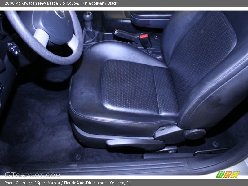 Reflex Silver / Black 2006 Volkswagen New Beetle 2.5 Coupe