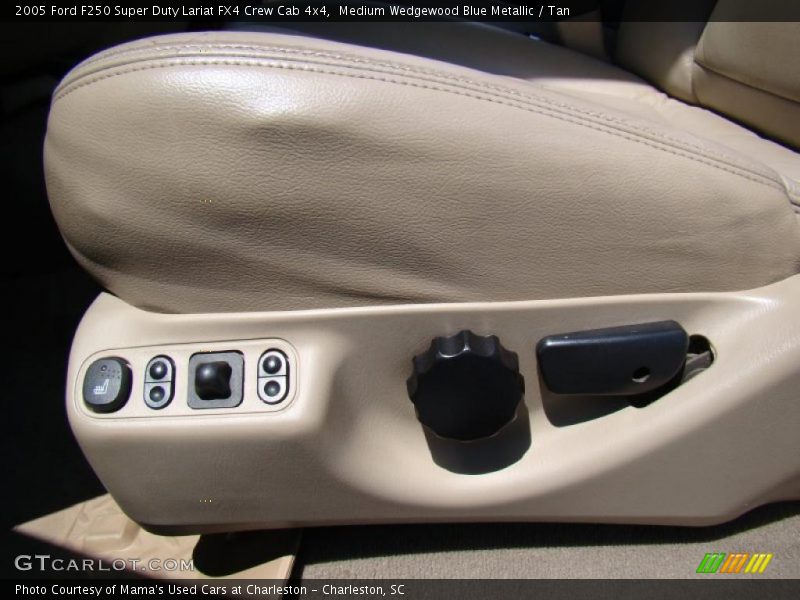 Medium Wedgewood Blue Metallic / Tan 2005 Ford F250 Super Duty Lariat FX4 Crew Cab 4x4