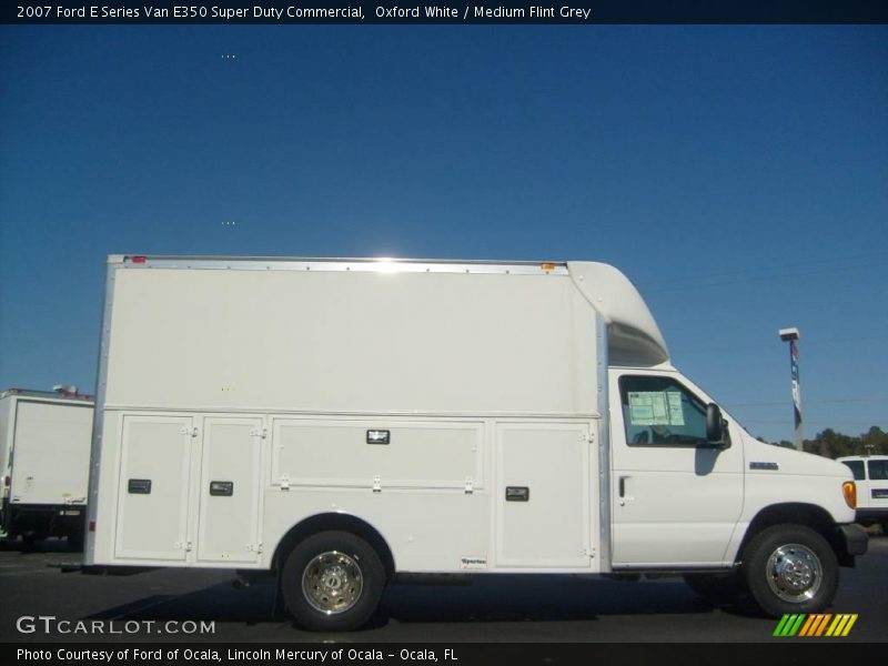 Oxford White / Medium Flint Grey 2007 Ford E Series Van E350 Super Duty Commercial