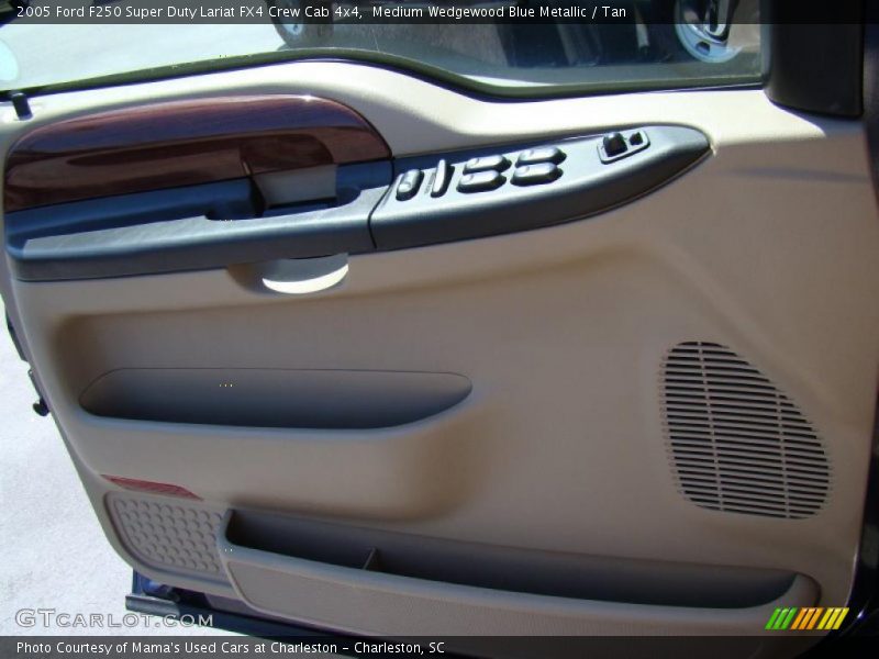 Medium Wedgewood Blue Metallic / Tan 2005 Ford F250 Super Duty Lariat FX4 Crew Cab 4x4