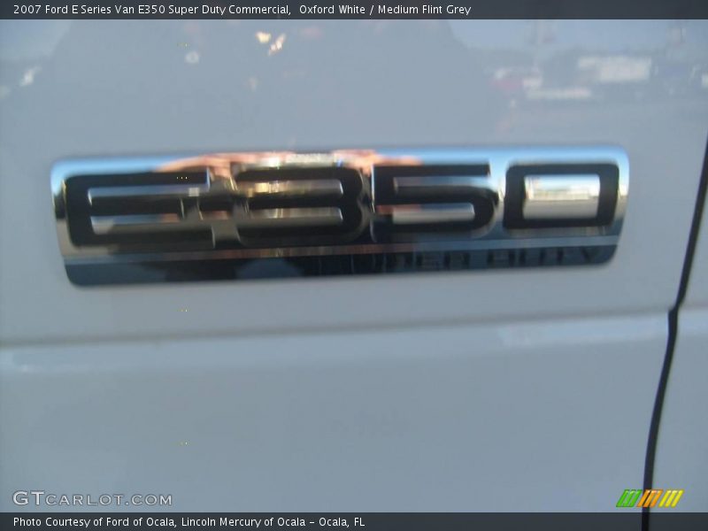 Oxford White / Medium Flint Grey 2007 Ford E Series Van E350 Super Duty Commercial