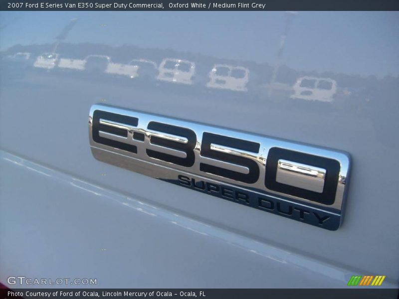 Oxford White / Medium Flint Grey 2007 Ford E Series Van E350 Super Duty Commercial