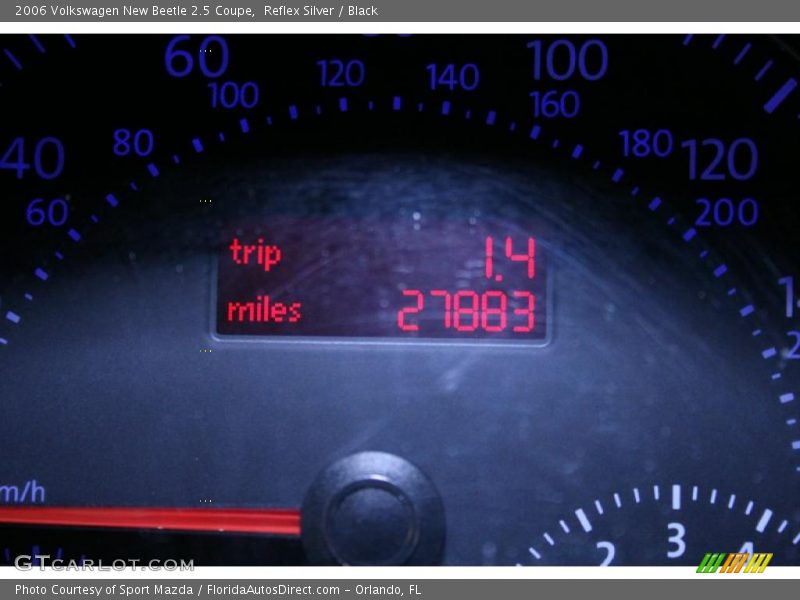 Reflex Silver / Black 2006 Volkswagen New Beetle 2.5 Coupe