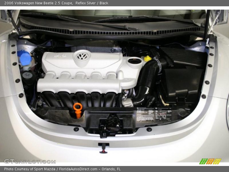 Reflex Silver / Black 2006 Volkswagen New Beetle 2.5 Coupe