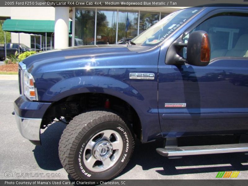 Medium Wedgewood Blue Metallic / Tan 2005 Ford F250 Super Duty Lariat FX4 Crew Cab 4x4
