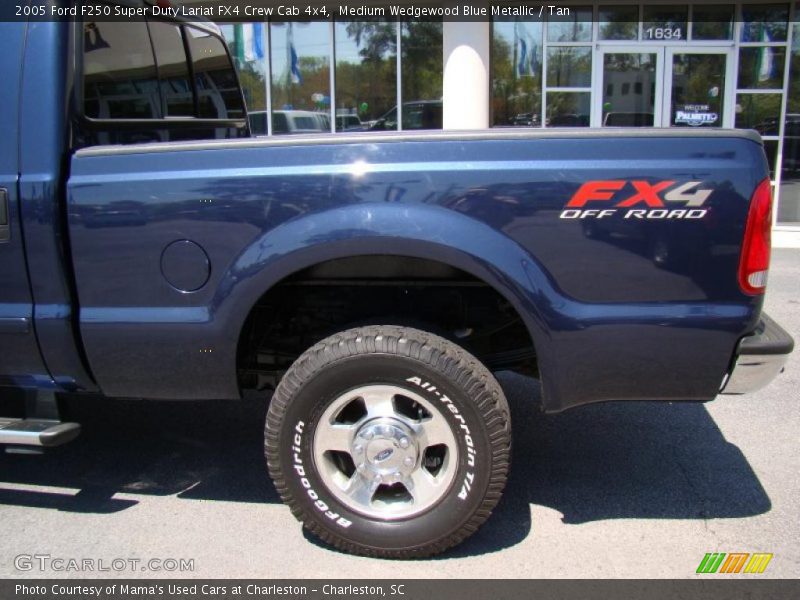 Medium Wedgewood Blue Metallic / Tan 2005 Ford F250 Super Duty Lariat FX4 Crew Cab 4x4