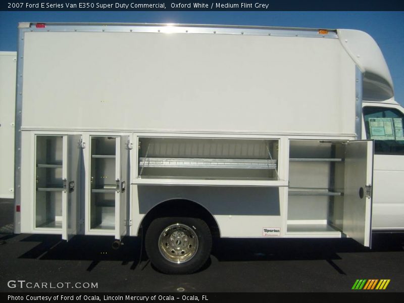Oxford White / Medium Flint Grey 2007 Ford E Series Van E350 Super Duty Commercial