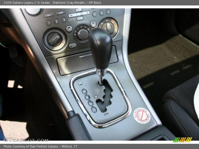 Diamond Gray Metallic / Off Black 2009 Subaru Legacy 2.5i Sedan