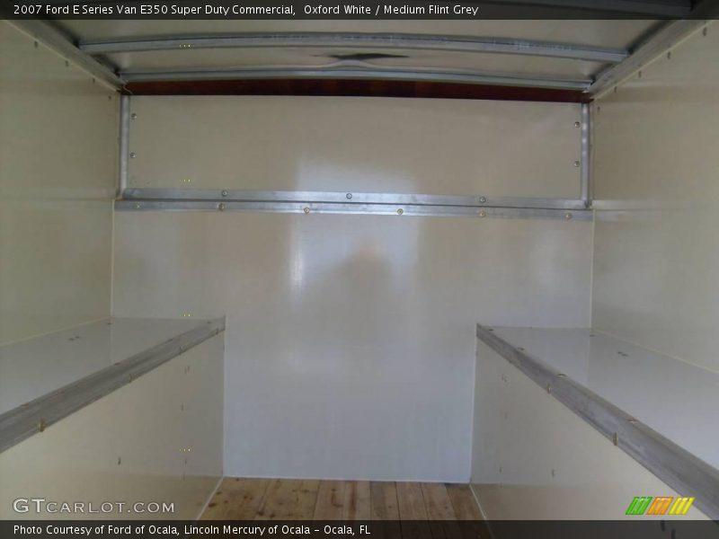 Oxford White / Medium Flint Grey 2007 Ford E Series Van E350 Super Duty Commercial