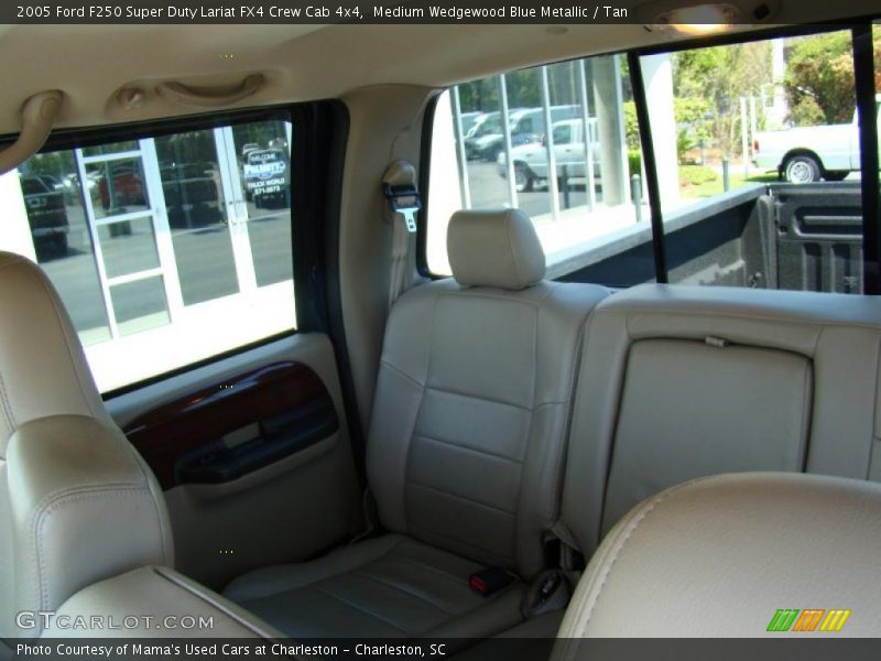 Medium Wedgewood Blue Metallic / Tan 2005 Ford F250 Super Duty Lariat FX4 Crew Cab 4x4