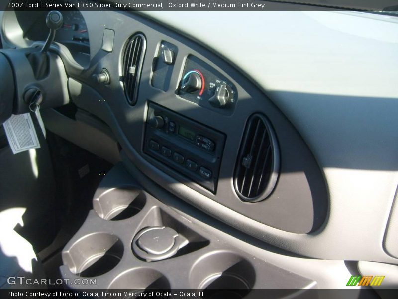 Oxford White / Medium Flint Grey 2007 Ford E Series Van E350 Super Duty Commercial