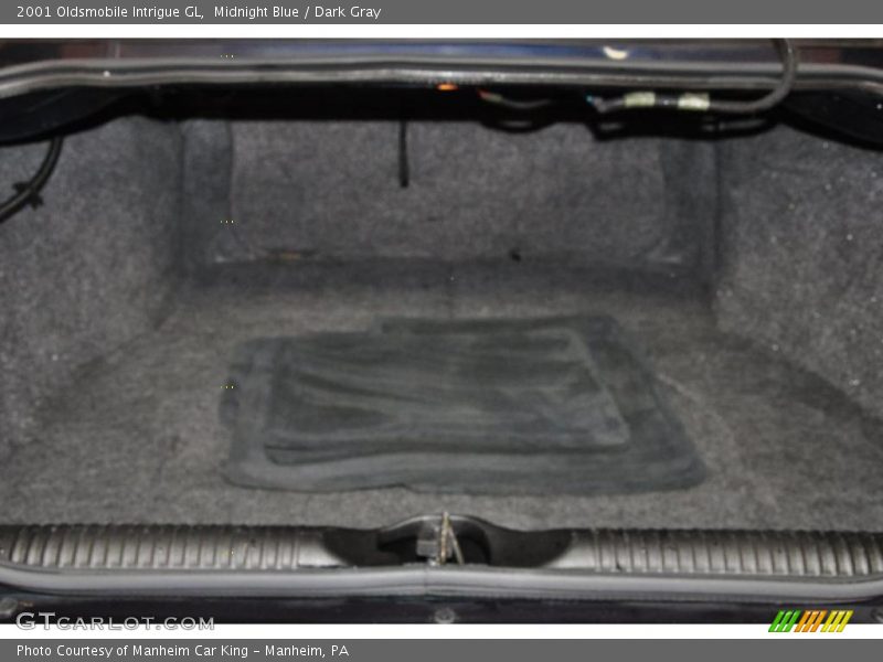 Midnight Blue / Dark Gray 2001 Oldsmobile Intrigue GL