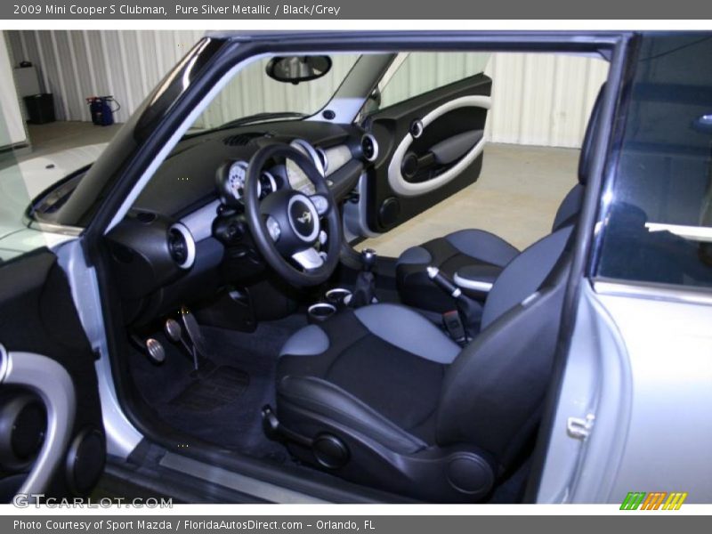 Pure Silver Metallic / Black/Grey 2009 Mini Cooper S Clubman