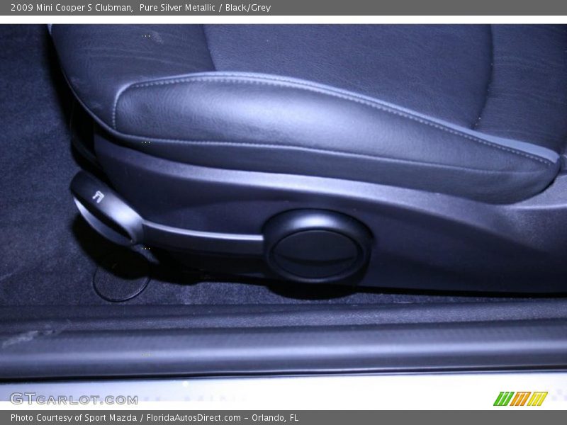 Pure Silver Metallic / Black/Grey 2009 Mini Cooper S Clubman