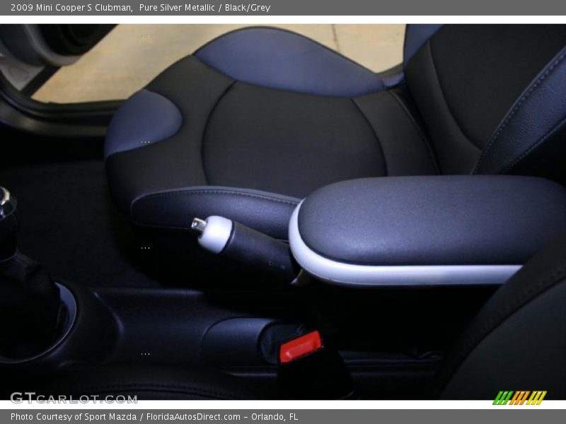 Pure Silver Metallic / Black/Grey 2009 Mini Cooper S Clubman