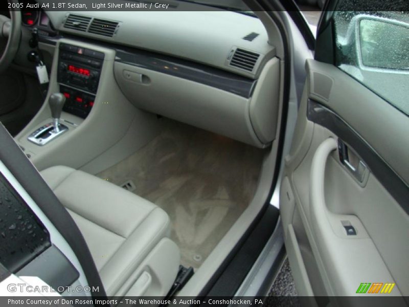 Light Silver Metallic / Grey 2005 Audi A4 1.8T Sedan