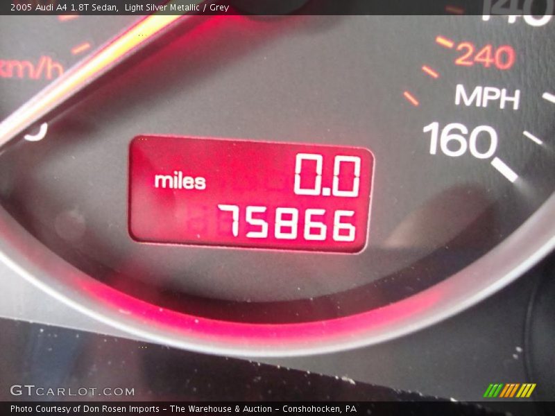 Light Silver Metallic / Grey 2005 Audi A4 1.8T Sedan