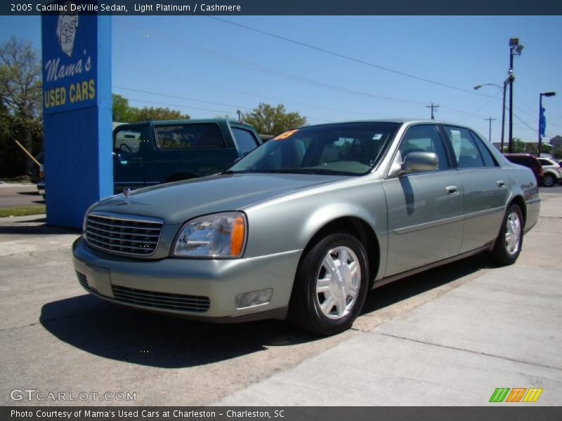 Light Platinum / Cashmere 2005 Cadillac DeVille Sedan
