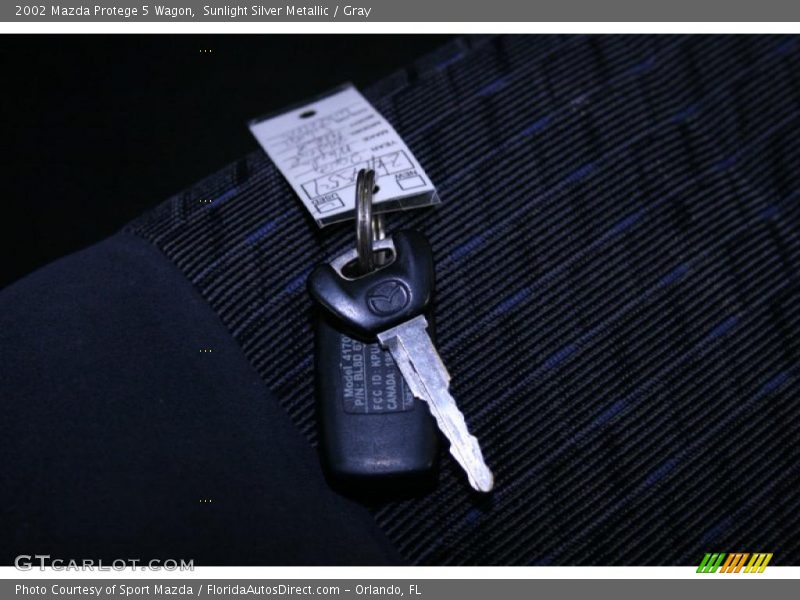 Sunlight Silver Metallic / Gray 2002 Mazda Protege 5 Wagon