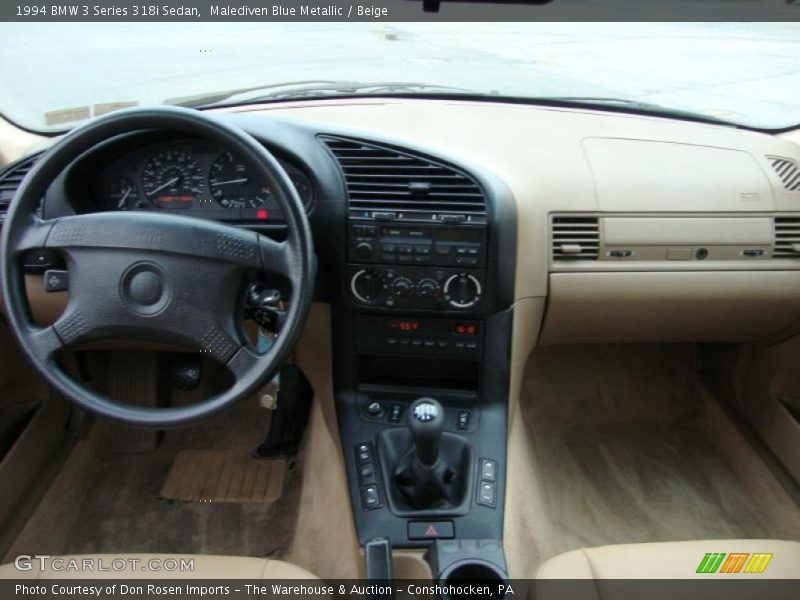 Malediven Blue Metallic / Beige 1994 BMW 3 Series 318i Sedan