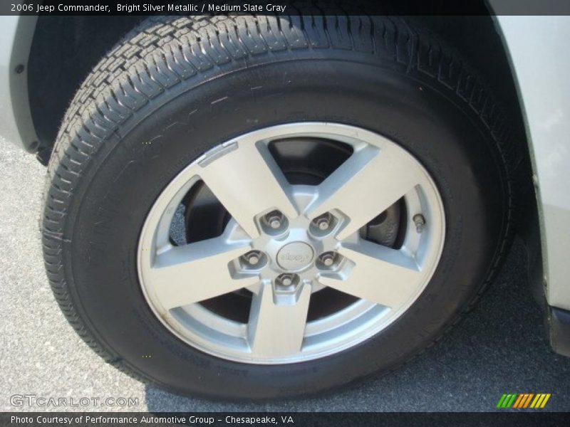 Bright Silver Metallic / Medium Slate Gray 2006 Jeep Commander