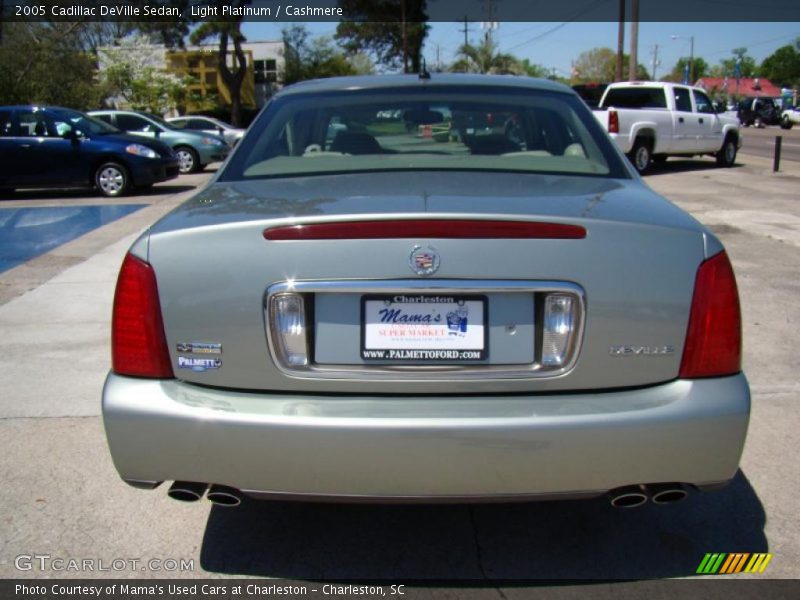 Light Platinum / Cashmere 2005 Cadillac DeVille Sedan