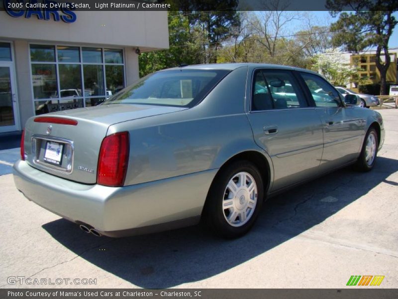 Light Platinum / Cashmere 2005 Cadillac DeVille Sedan