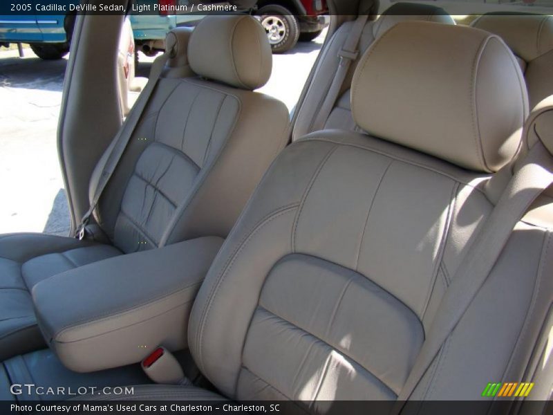 Light Platinum / Cashmere 2005 Cadillac DeVille Sedan