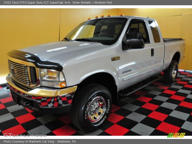 Silver Metallic / Medium Flint 2002 Ford F350 Super Duty XLT SuperCab 4x4
