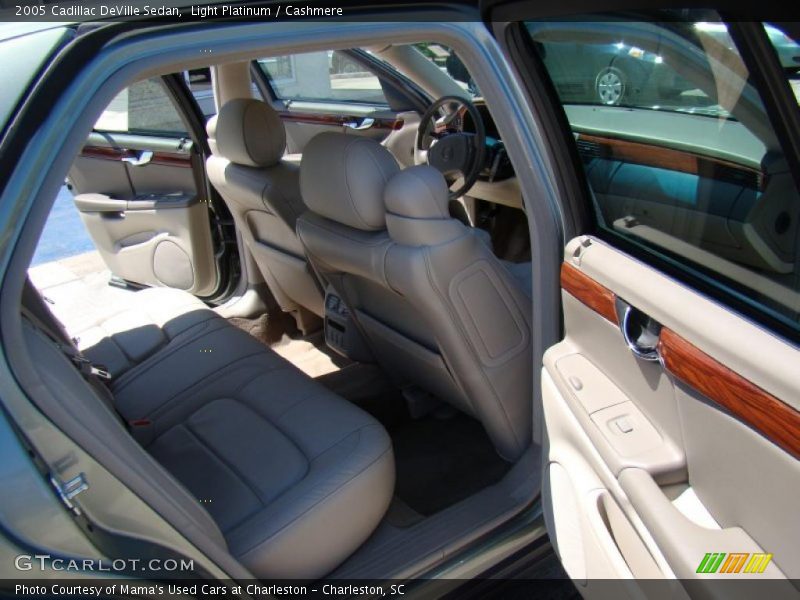Light Platinum / Cashmere 2005 Cadillac DeVille Sedan