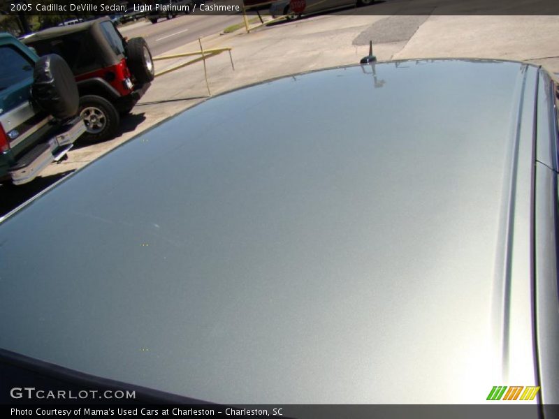 Light Platinum / Cashmere 2005 Cadillac DeVille Sedan