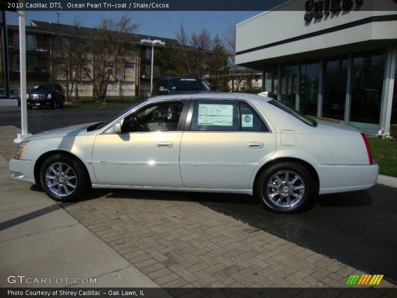 Ocean Pearl Tri-coat / Shale/Cocoa 2010 Cadillac DTS