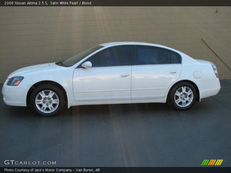 Satin White Pearl / Blond 2006 Nissan Altima 2.5 S