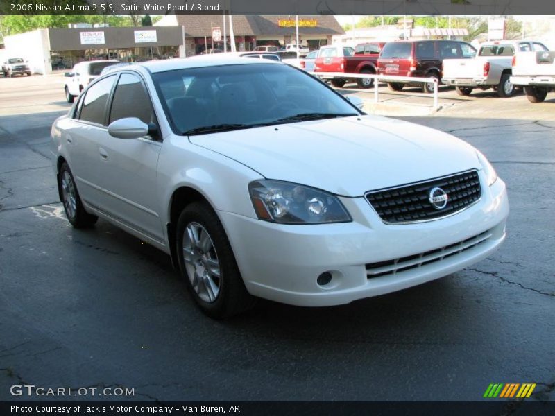 Satin White Pearl / Blond 2006 Nissan Altima 2.5 S