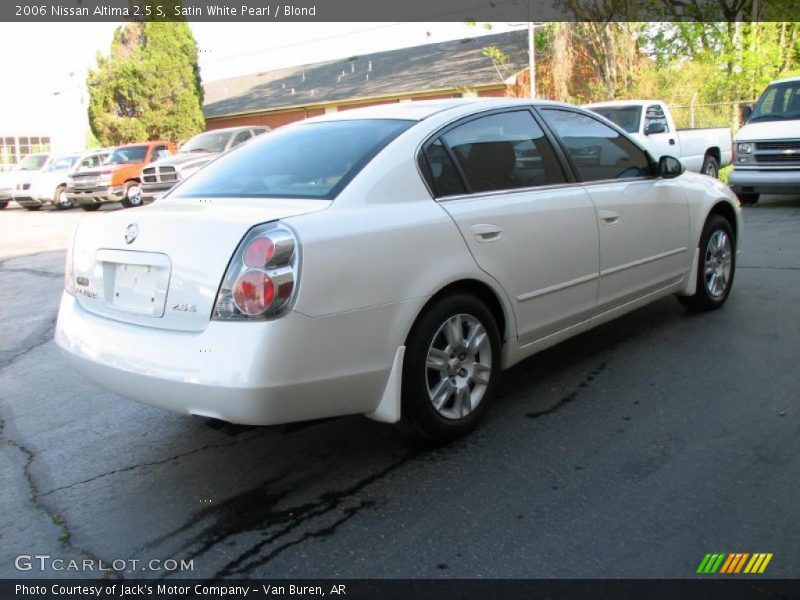 Satin White Pearl / Blond 2006 Nissan Altima 2.5 S