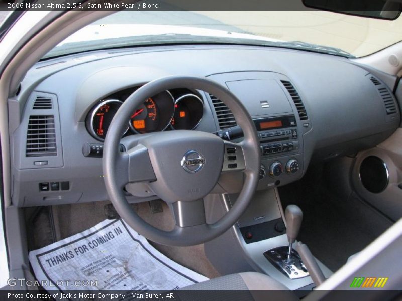 Satin White Pearl / Blond 2006 Nissan Altima 2.5 S