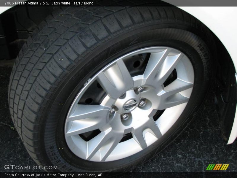 Satin White Pearl / Blond 2006 Nissan Altima 2.5 S