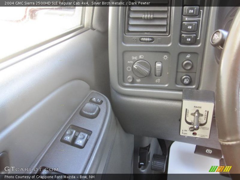Silver Birch Metallic / Dark Pewter 2004 GMC Sierra 2500HD SLE Regular Cab 4x4