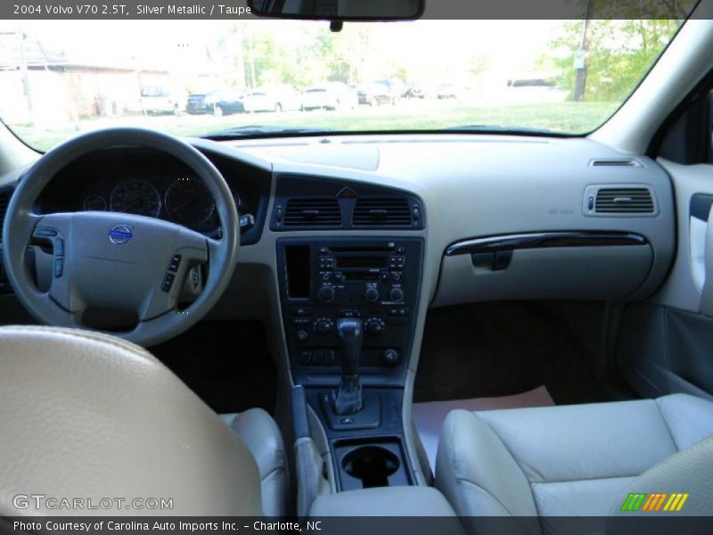 Silver Metallic / Taupe 2004 Volvo V70 2.5T