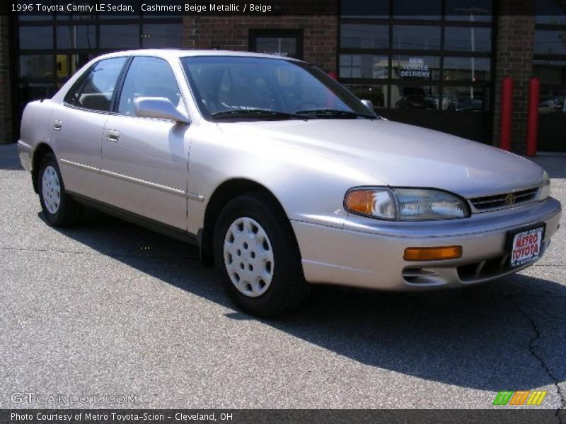 Cashmere Beige Metallic / Beige 1996 Toyota Camry LE Sedan
